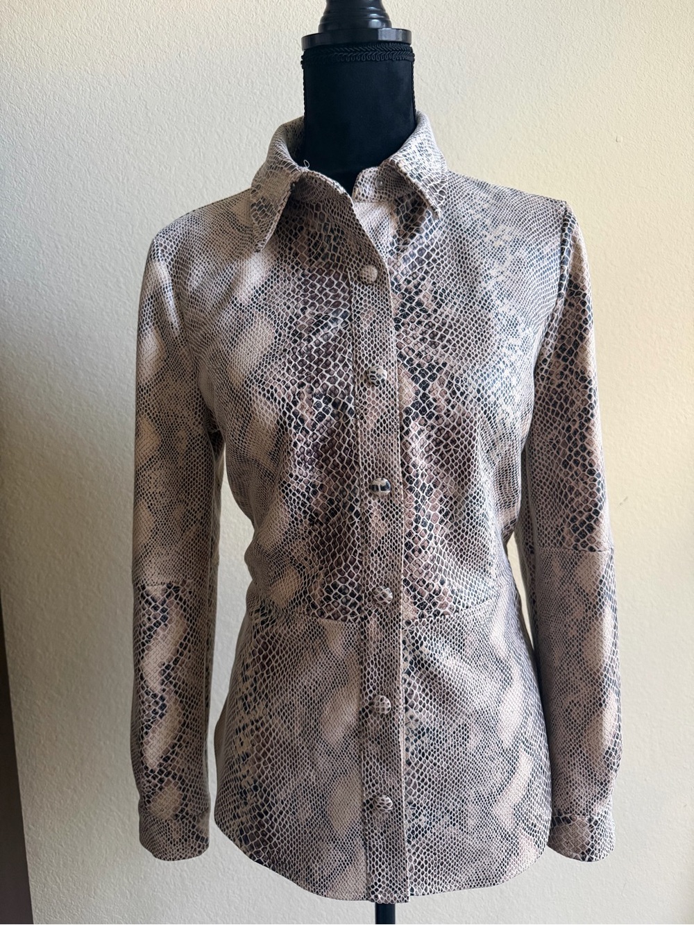 kathy ireland Taupe and Black Snake-Effect Button Front Jacket